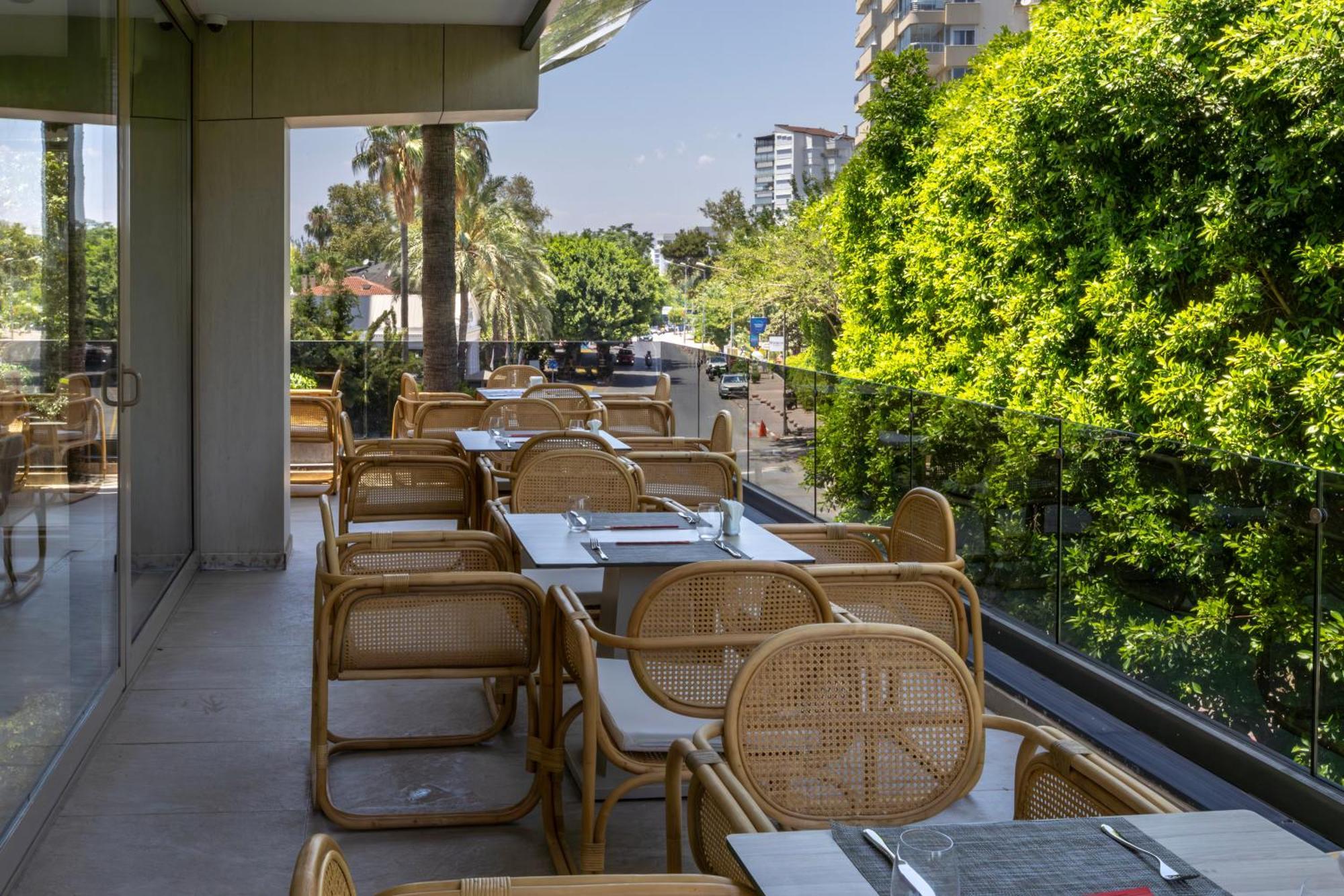 Delta Hotels By Marriott Antalya Lara - Adult Only Eksteriør bilde