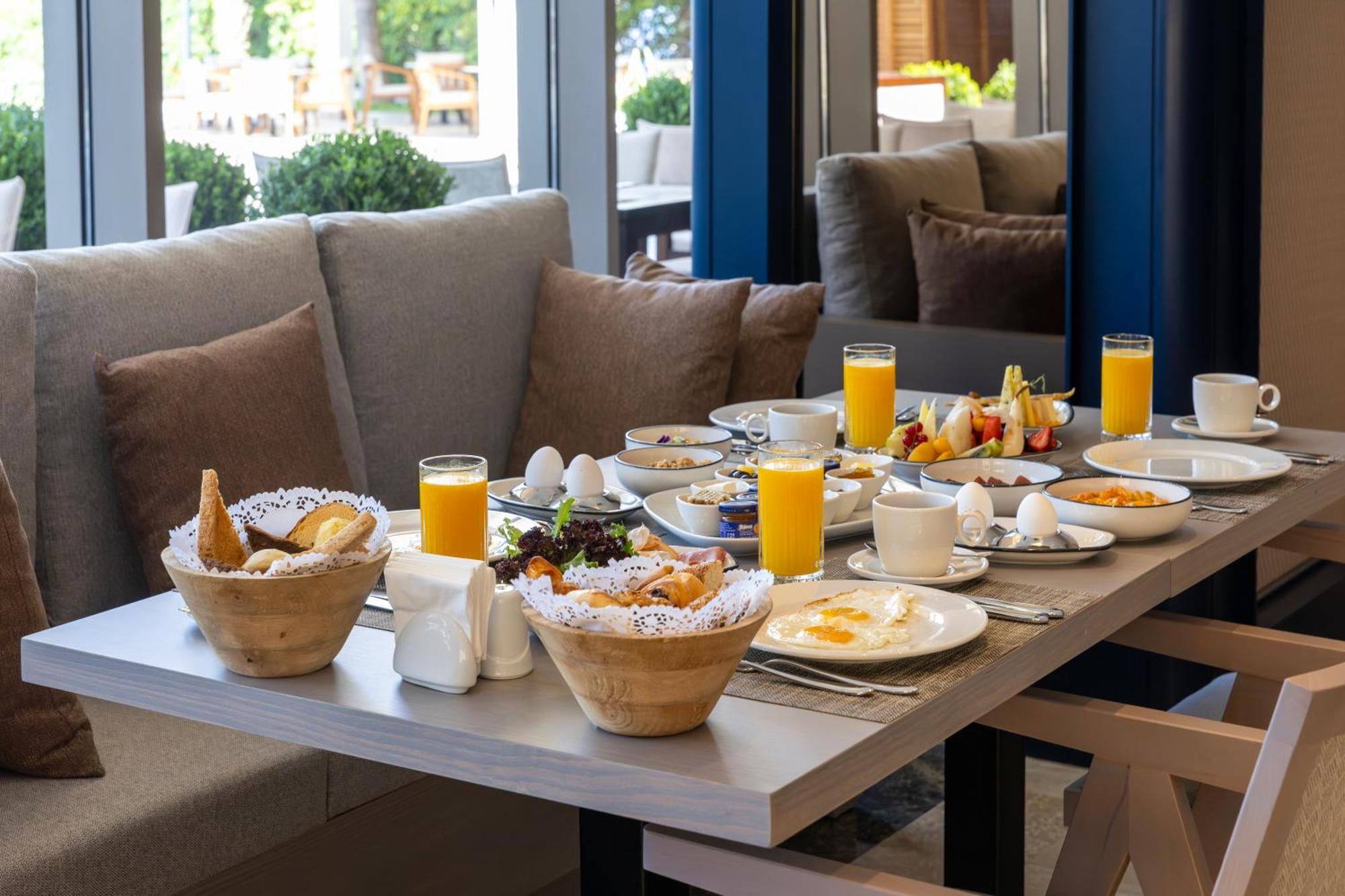 Delta Hotels By Marriott Antalya Lara - Adult Only Eksteriør bilde
